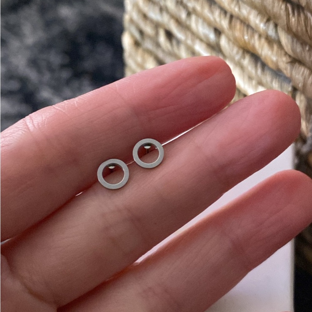 Elegant Silver Circle Stud Earrings